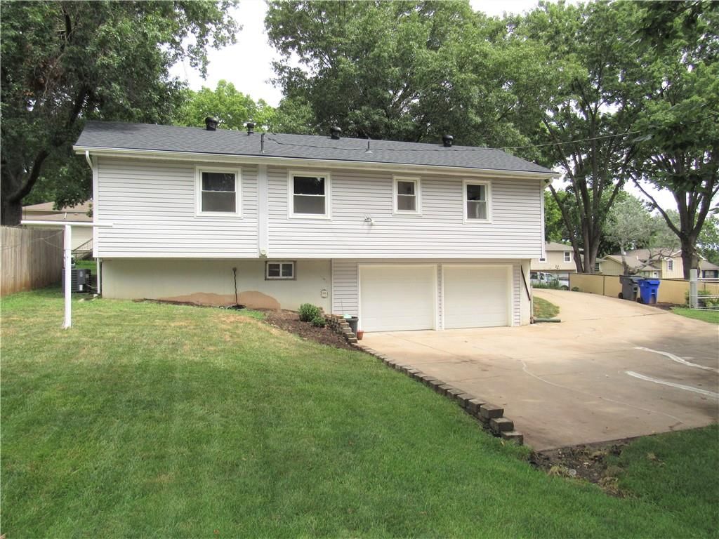 605 E Johnston Street — photo 24