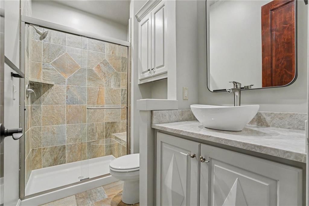 5950 N Saline Avenue — photo 13