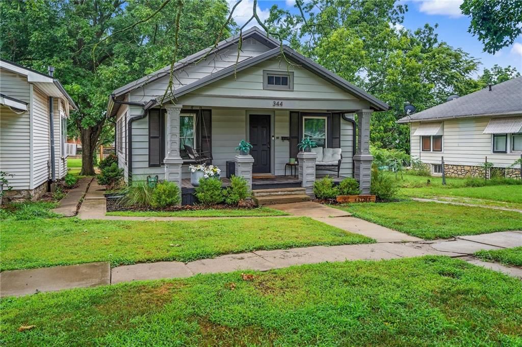 344 E 4th Avenue — photo 3