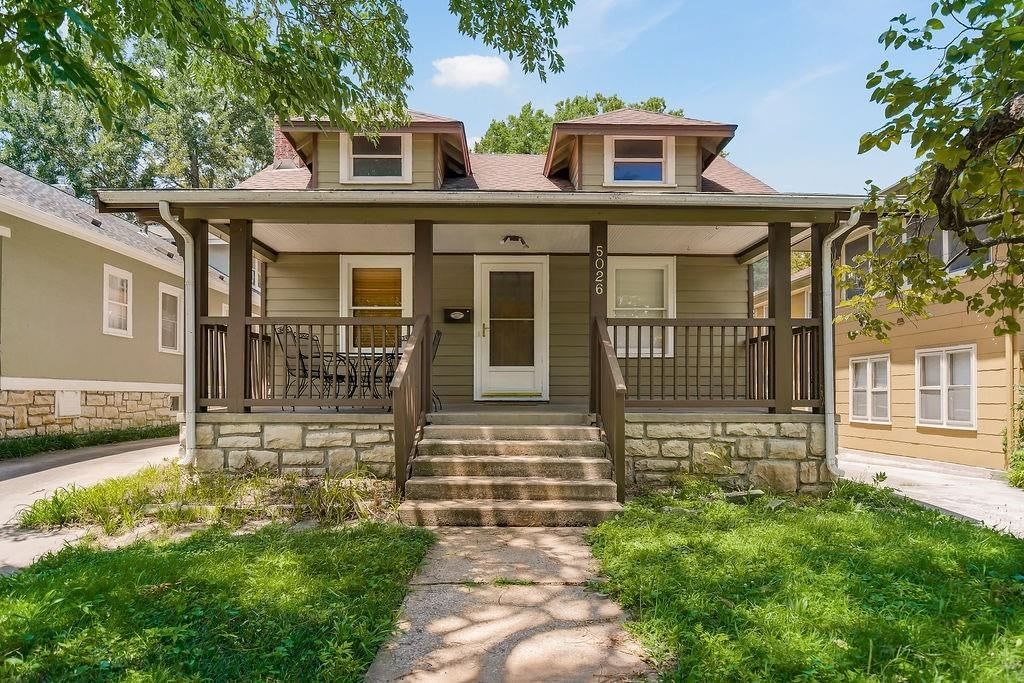 5026 VIRGINIA Avenue — photo 2