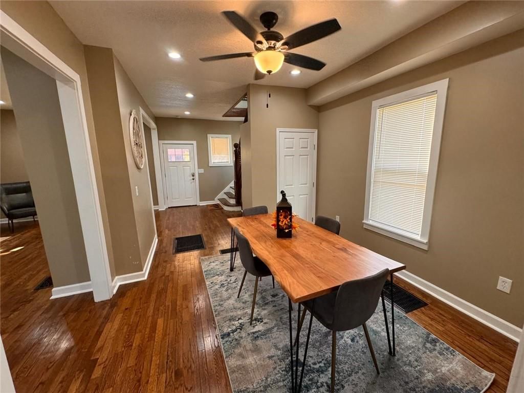 2205 Prospect Avenue — photo 8