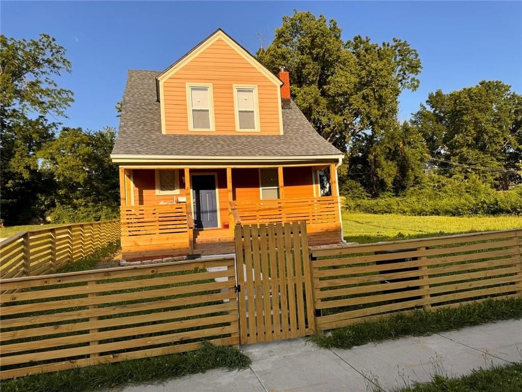 2205 Prospect Avenue — photo 14