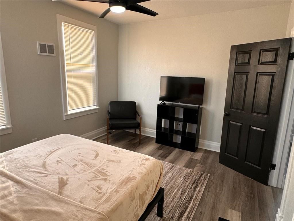 2205 Prospect Avenue — photo 21