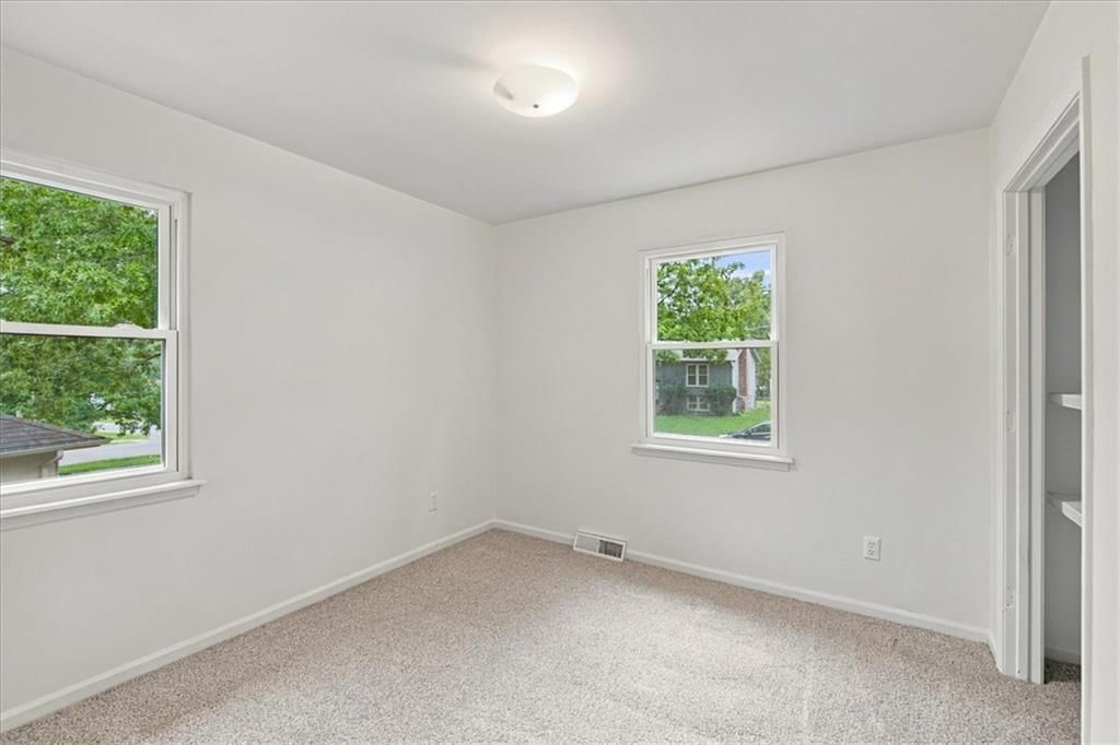 817 E Cothrell Street — photo 25
