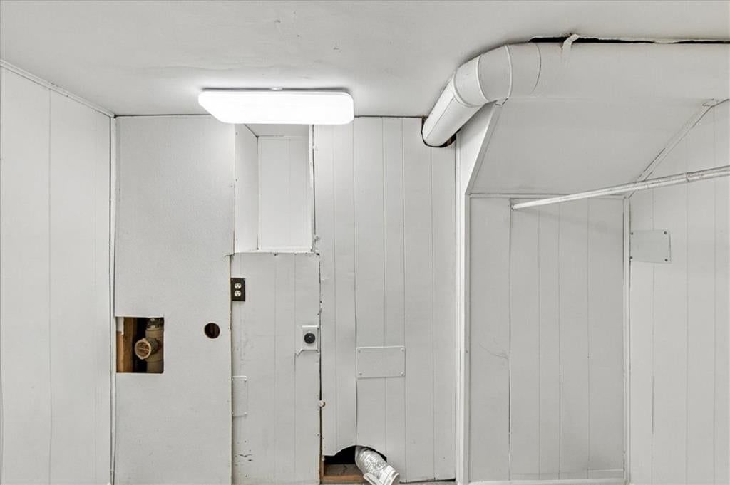 817 E Cothrell Street — photo 36
