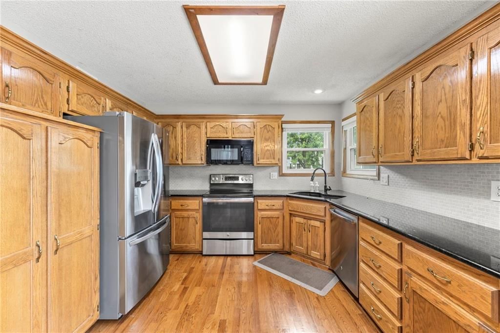 4401 SW Hillside Drive — photo 14