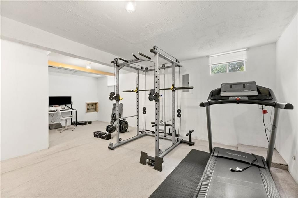 4401 SW Hillside Drive — photo 31