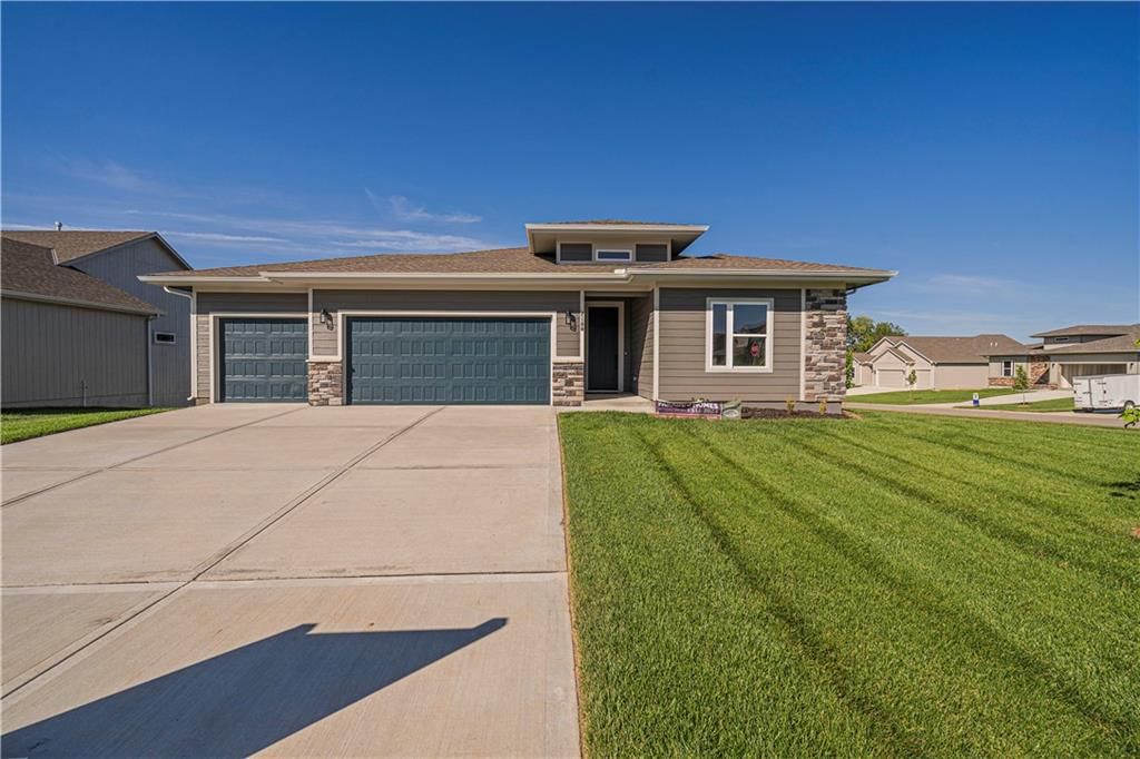 1817 Woodward Circle, Raymore, MO