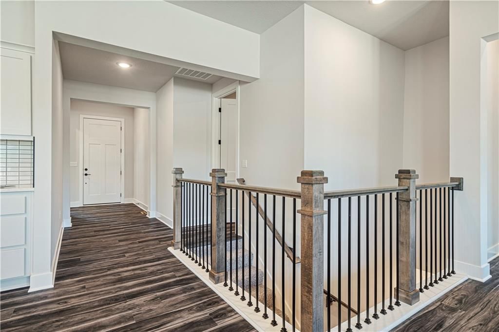 Photo 6 of 29, 1817 Woodward Circle, Raymore, MO 64083