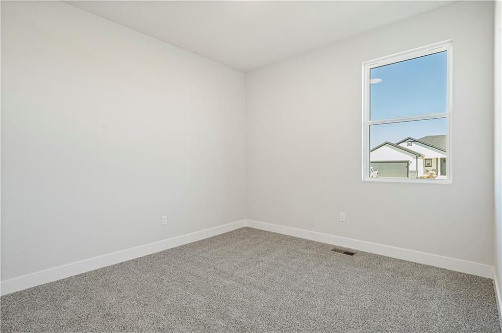Photo 26 of 29 - 1817 Woodward Circle, Raymore, MO 64083