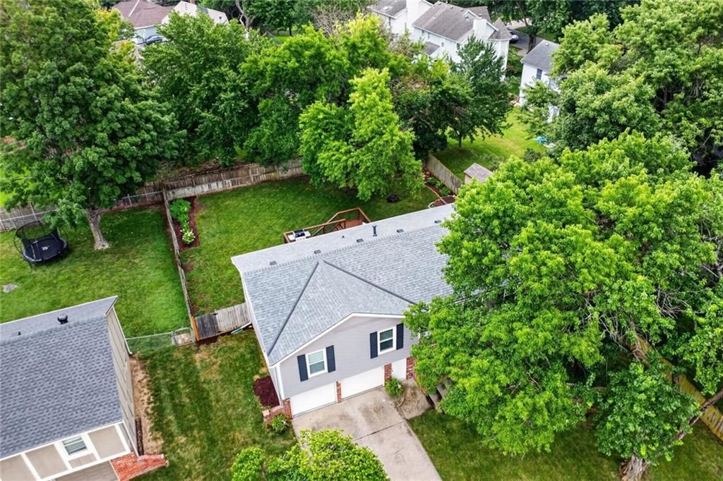 6033 Alden Street — photo 2