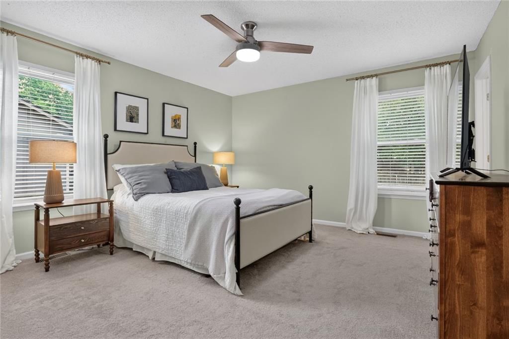 6033 Alden Street — photo 10