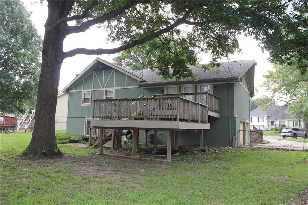 8400 Bradley Court — photo 23