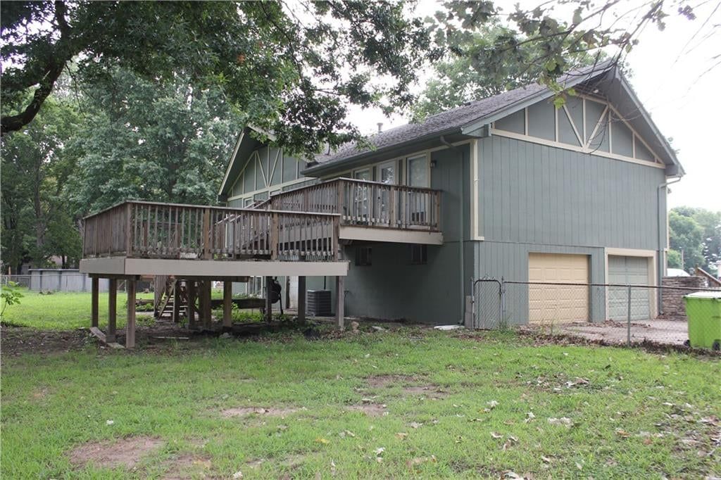 8400 Bradley Court — photo 24