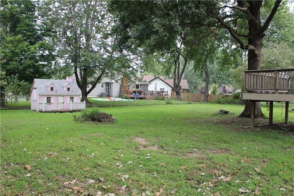8400 Bradley Court — photo 25