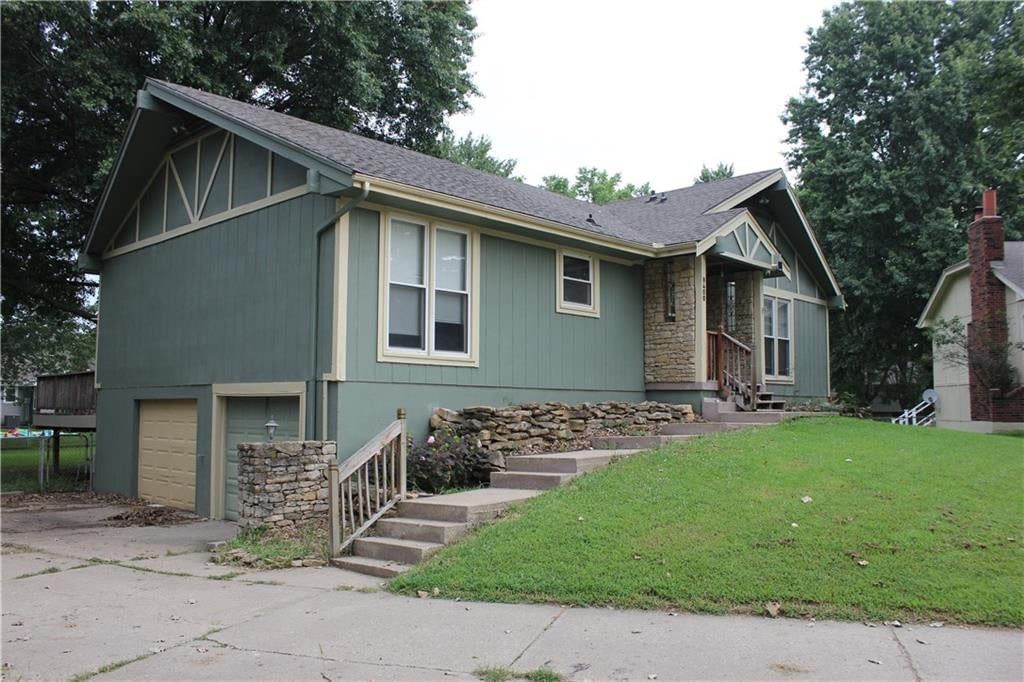 8400 Bradley Court — photo 26