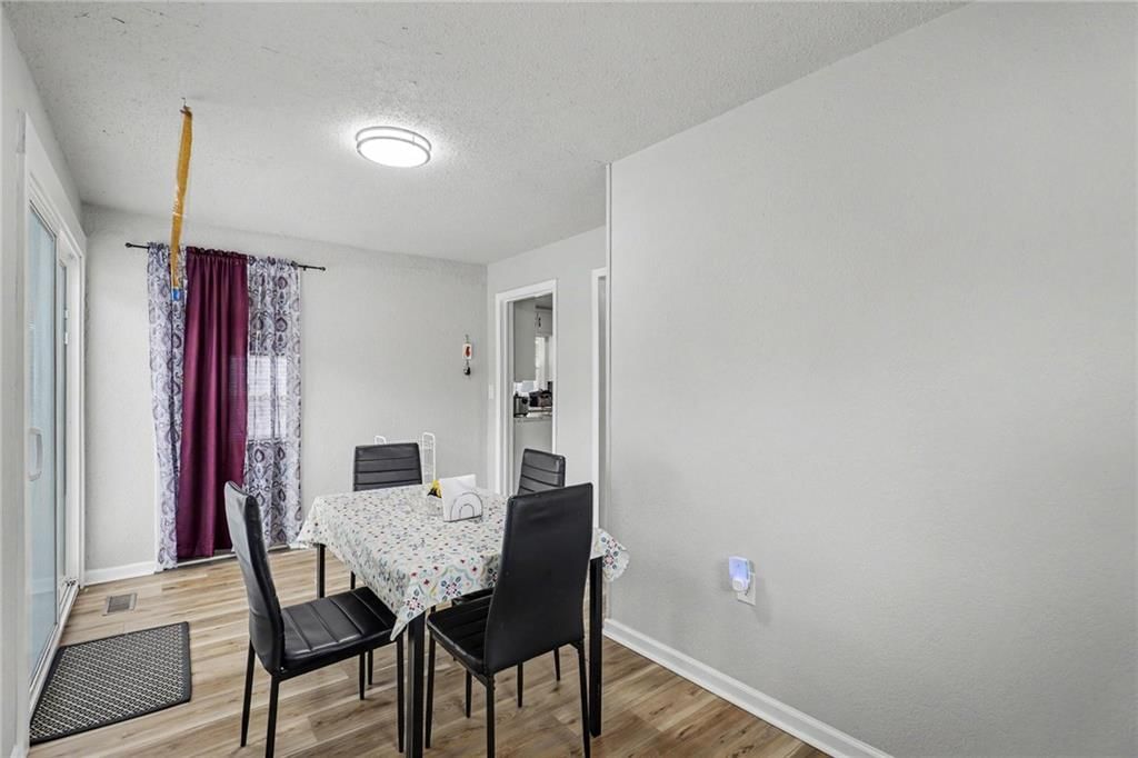 307 W Walter Lane — photo 9