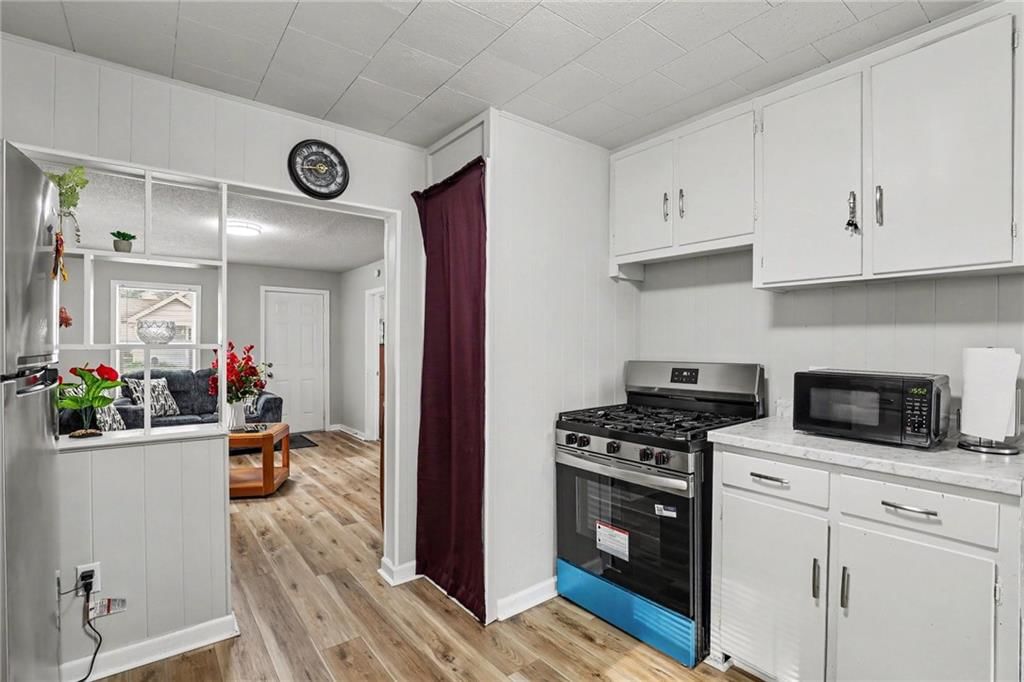 307 W Walter Lane — photo 13