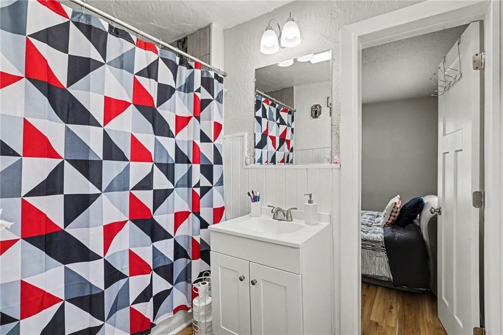 307 W Walter Lane — photo 17
