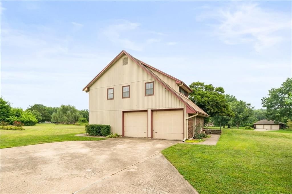 12915 Meadowlark Street — photo 2