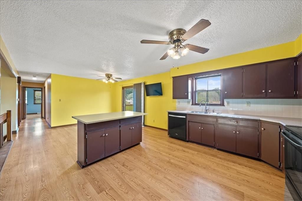 12915 Meadowlark Street — photo 10
