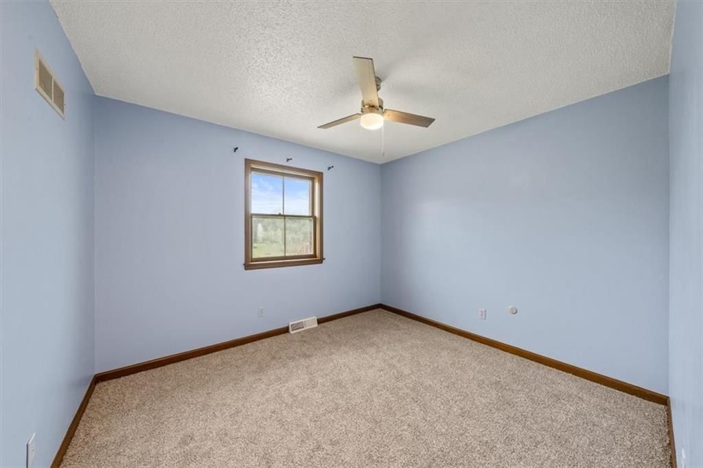 12915 Meadowlark Street — photo 16