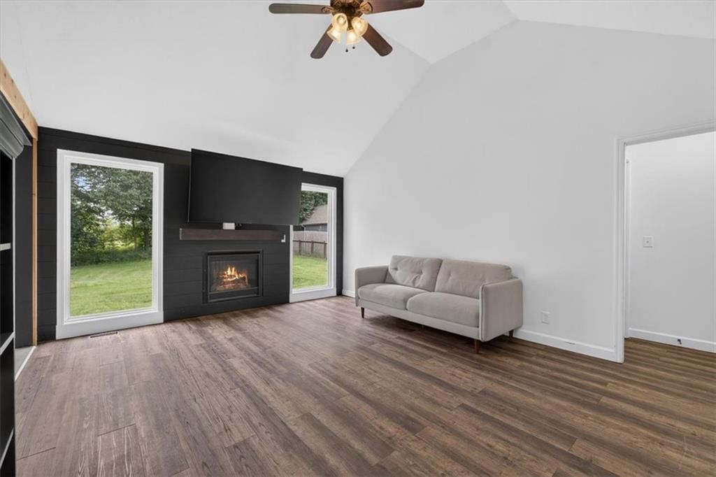 16913 Juniper Drive — photo 10