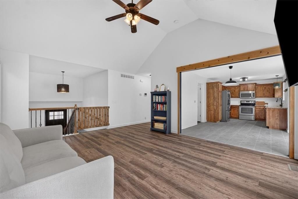 16913 Juniper Drive — photo 16