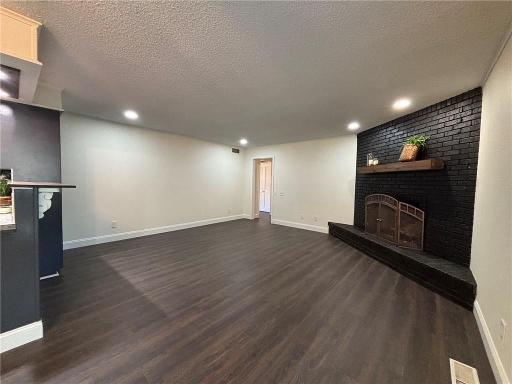 4910 Briarwood Lane — photo 15