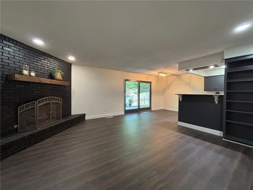 4910 Briarwood Lane — photo 16