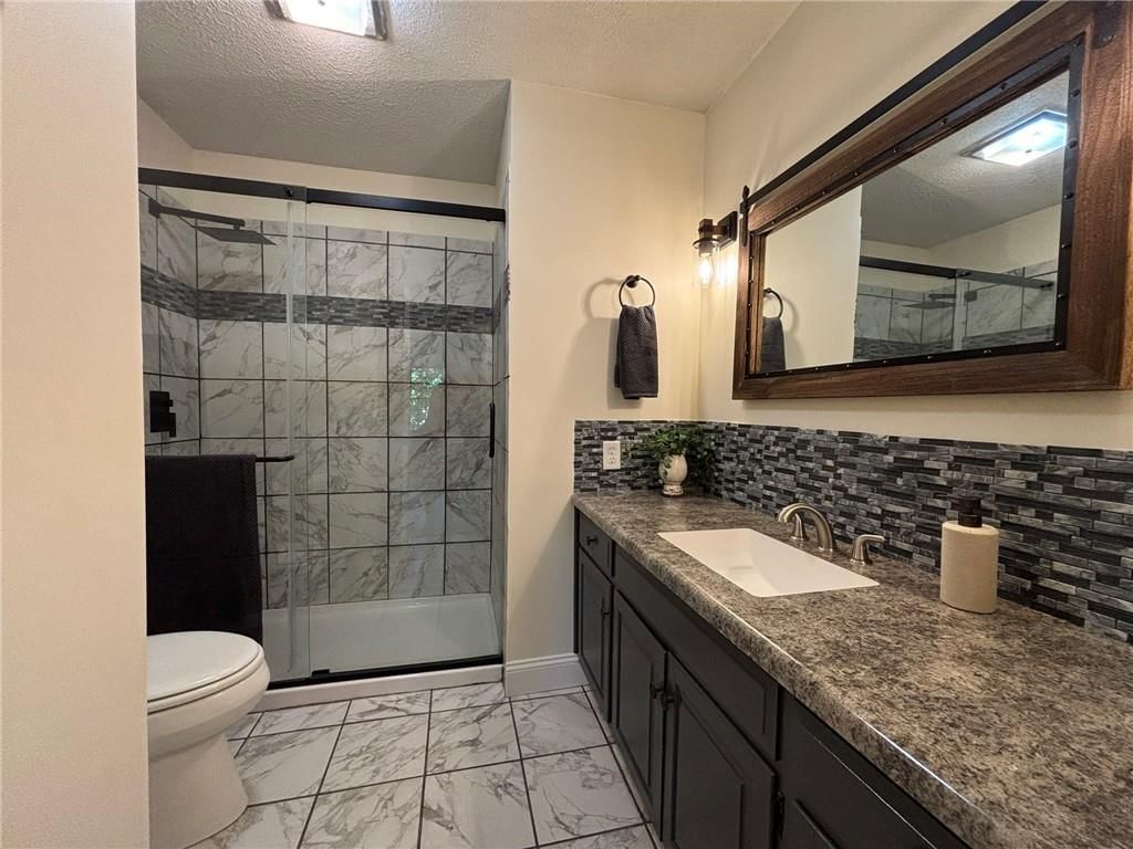 4910 Briarwood Lane — photo 27