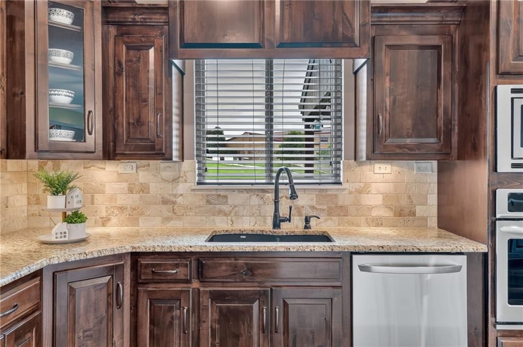 12975 N Champanel Way — photo 30