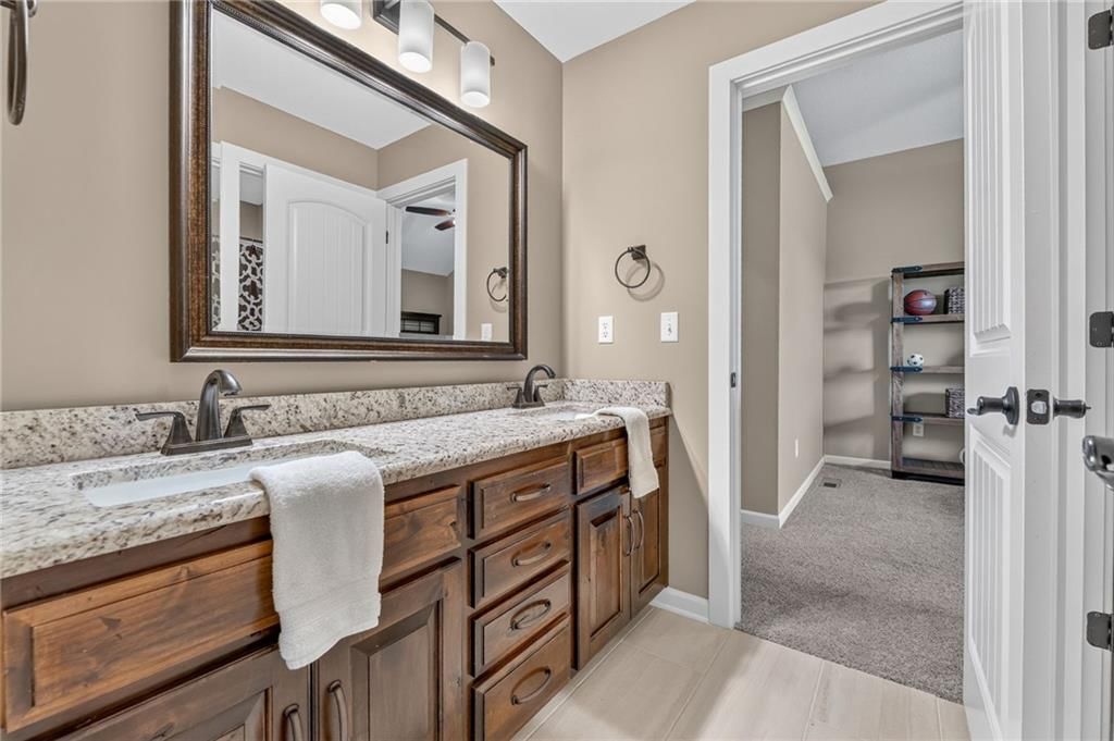 12975 N Champanel Way — photo 50