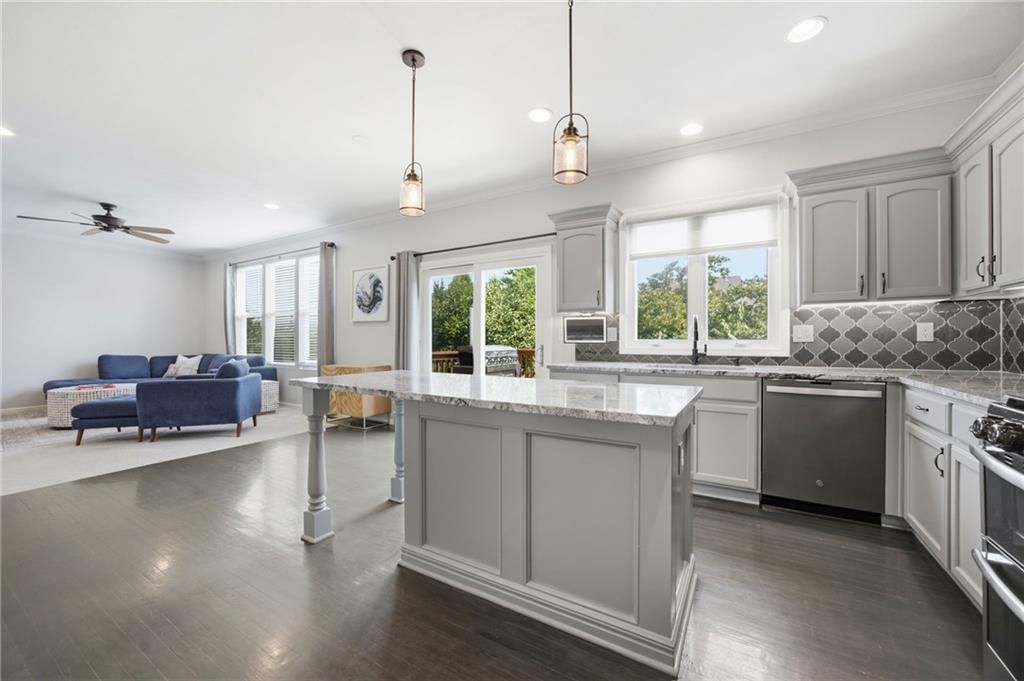 1846 W Cedar Street — photo 11