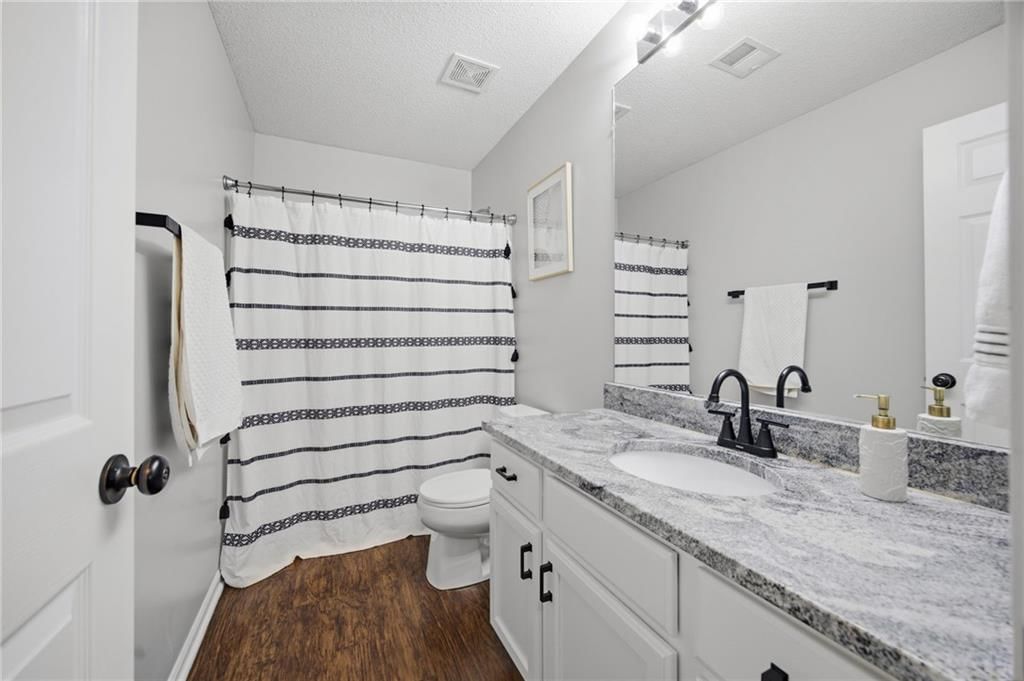 1846 W Cedar Street — photo 18