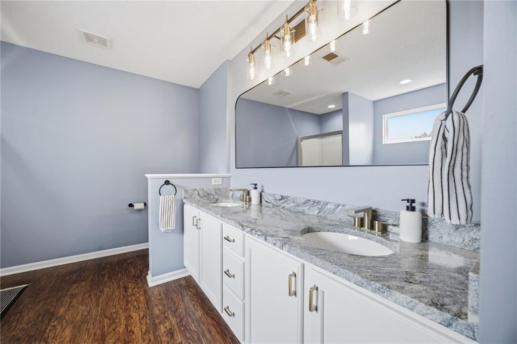 1846 W Cedar Street — photo 22