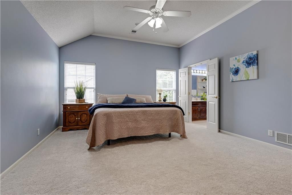 21612 W 61 Street — photo 10