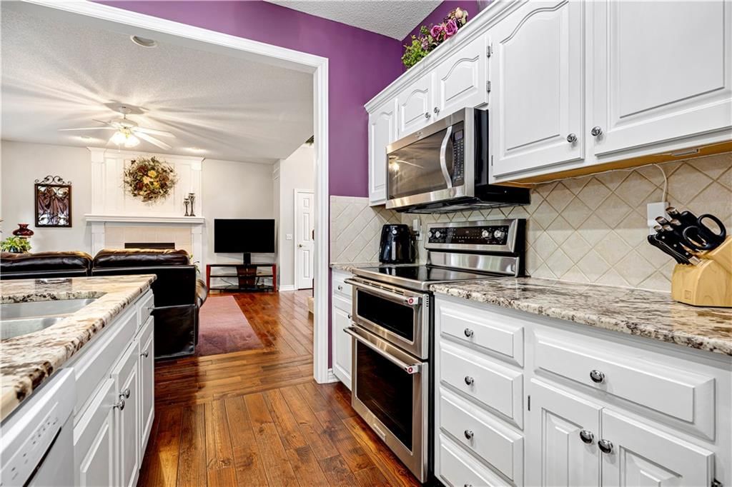 21612 W 61 Street — photo 26