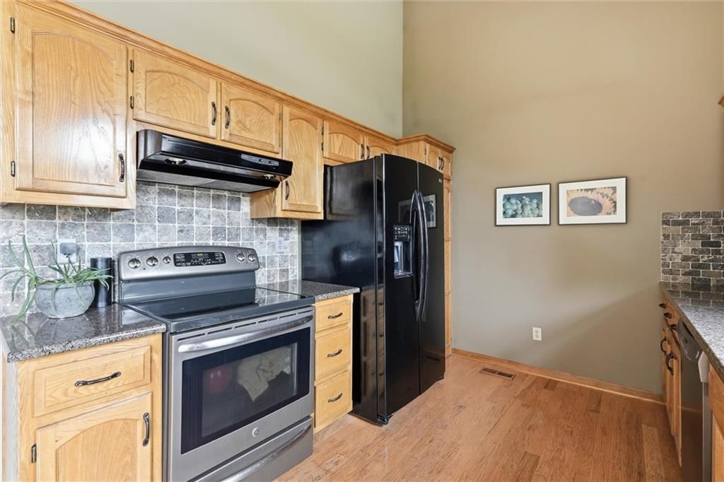 6114 N Evans Avenue — photo 12