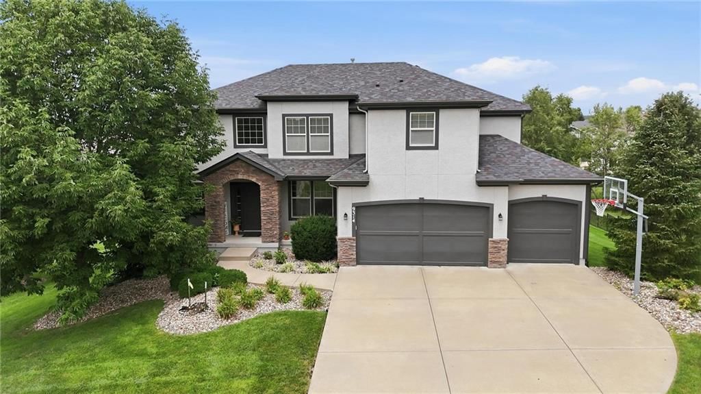 9314 W 163RD Terrace — photo 3