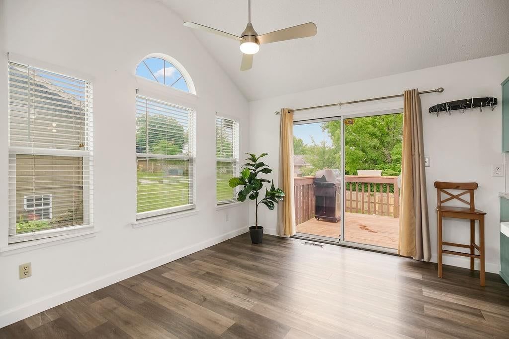 2133 NE Chipman Road — photo 8