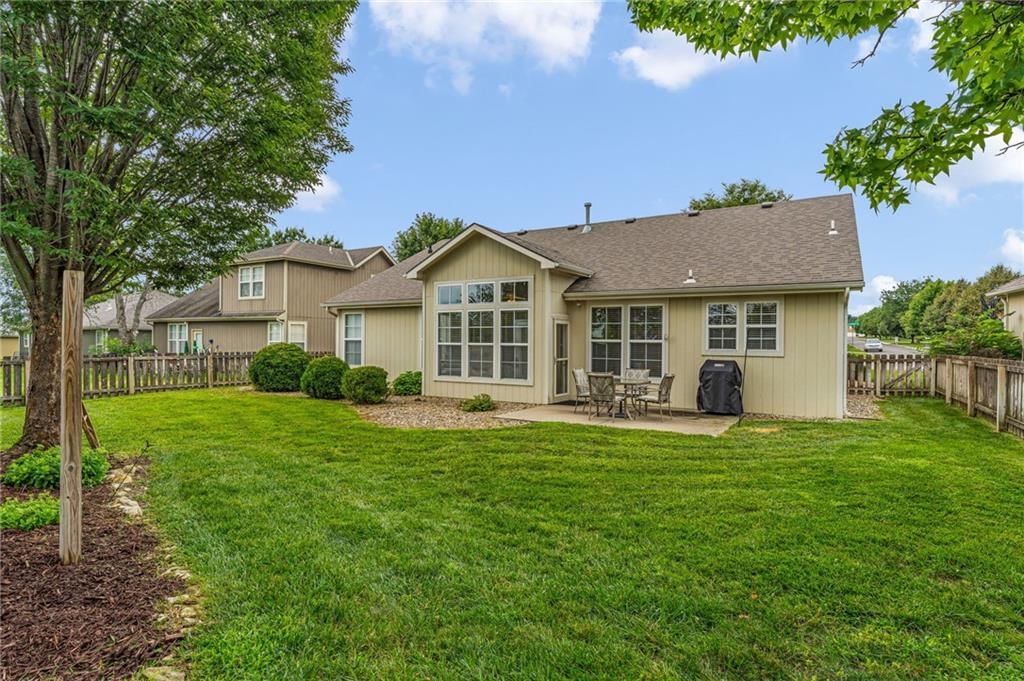 5228 Campbell Place — photo 43