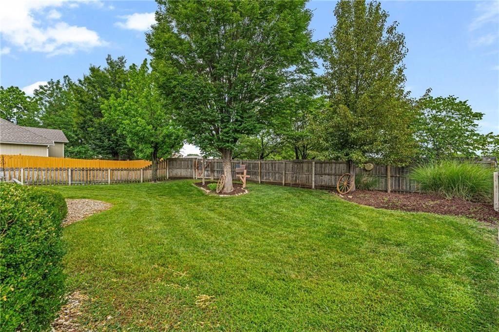 5228 Campbell Place — photo 46