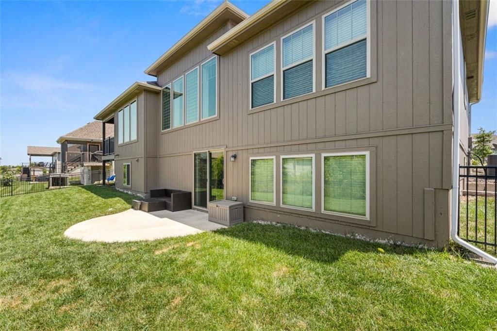 19700 Norton Street — photo 56