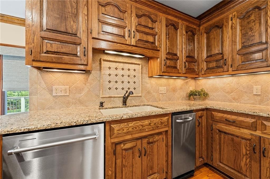 Photo 11 of 71 - 12600 Flint Street, Overland Park, KS 66213
