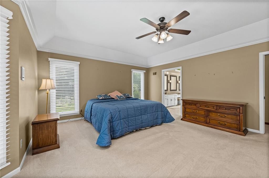 Photo 19 of 71 - 12600 Flint Street, Overland Park, KS 66213