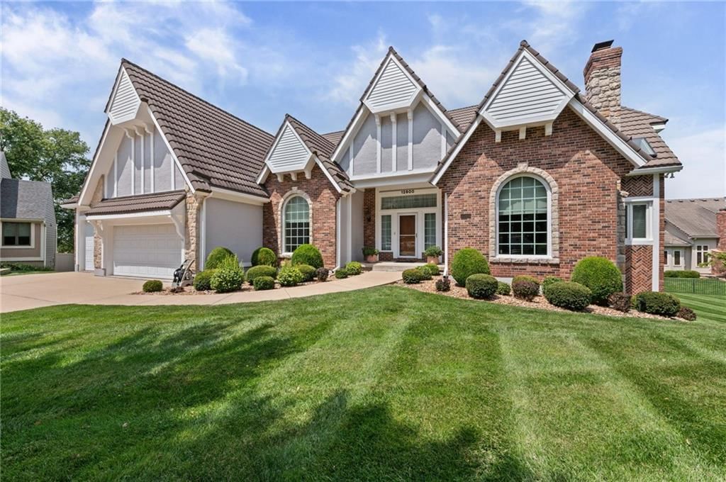 Photo 1 of 71 - 12600 Flint Street, Overland Park, KS 66213