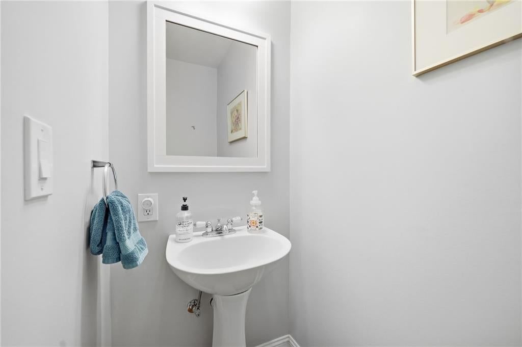 6124 Oak Street — photo 21