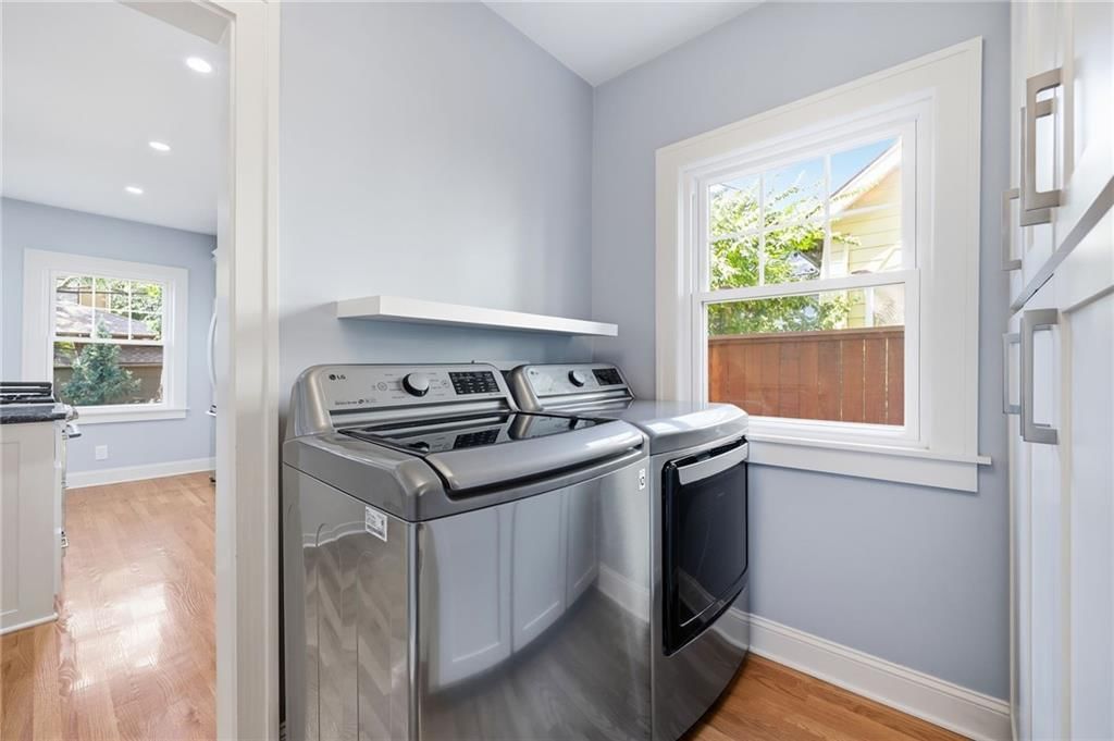 6124 Oak Street — photo 22