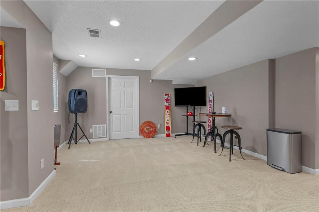 1441 NE Daltons Ridge Drive — photo 51